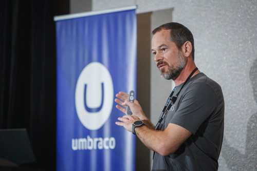 Jason presenting at the Umbraco US Summit